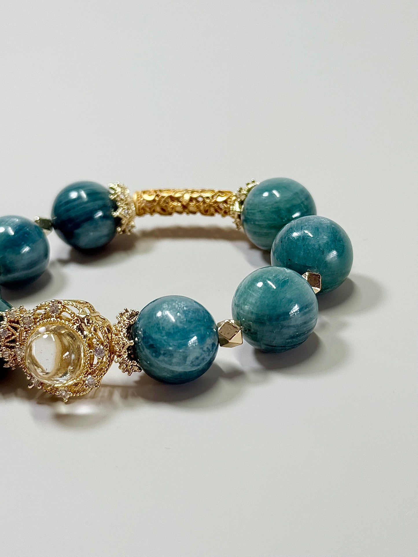 Green-Blue Kyanite Golden Style -15mm