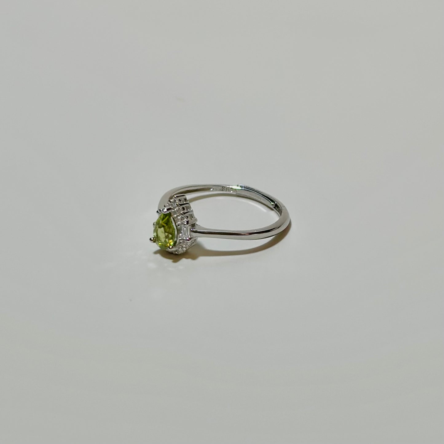 Peridot 925 Sliver Ring