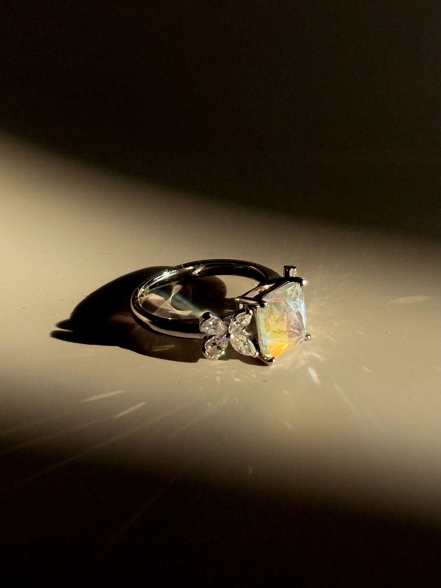 Rainbow Moonstone 2.35ct 18kGold