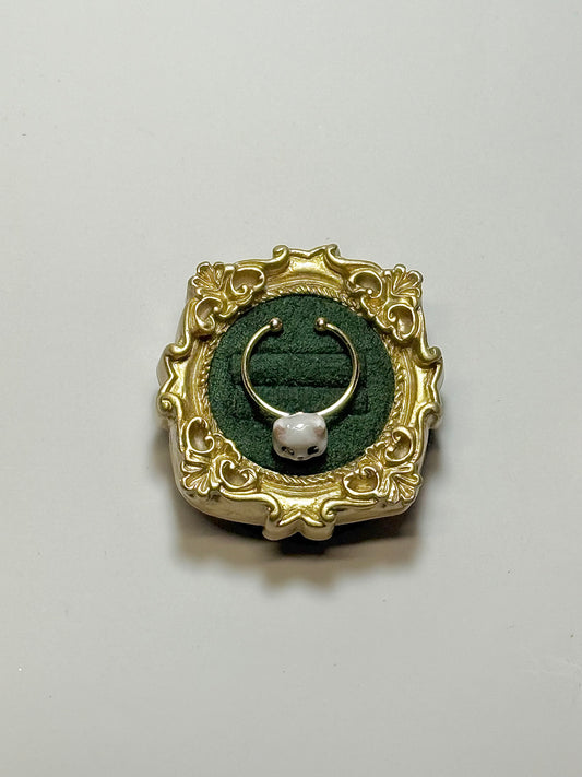 White Cat Ring