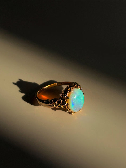 Opal 3.66ct 14k Vintage Ring